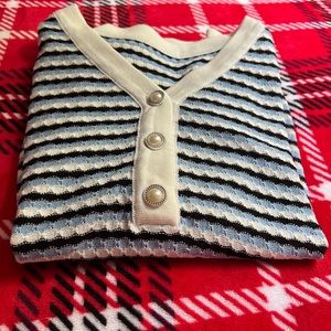 Stripped top
